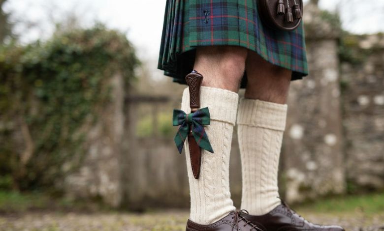 How to Wear a Sgian Dubh